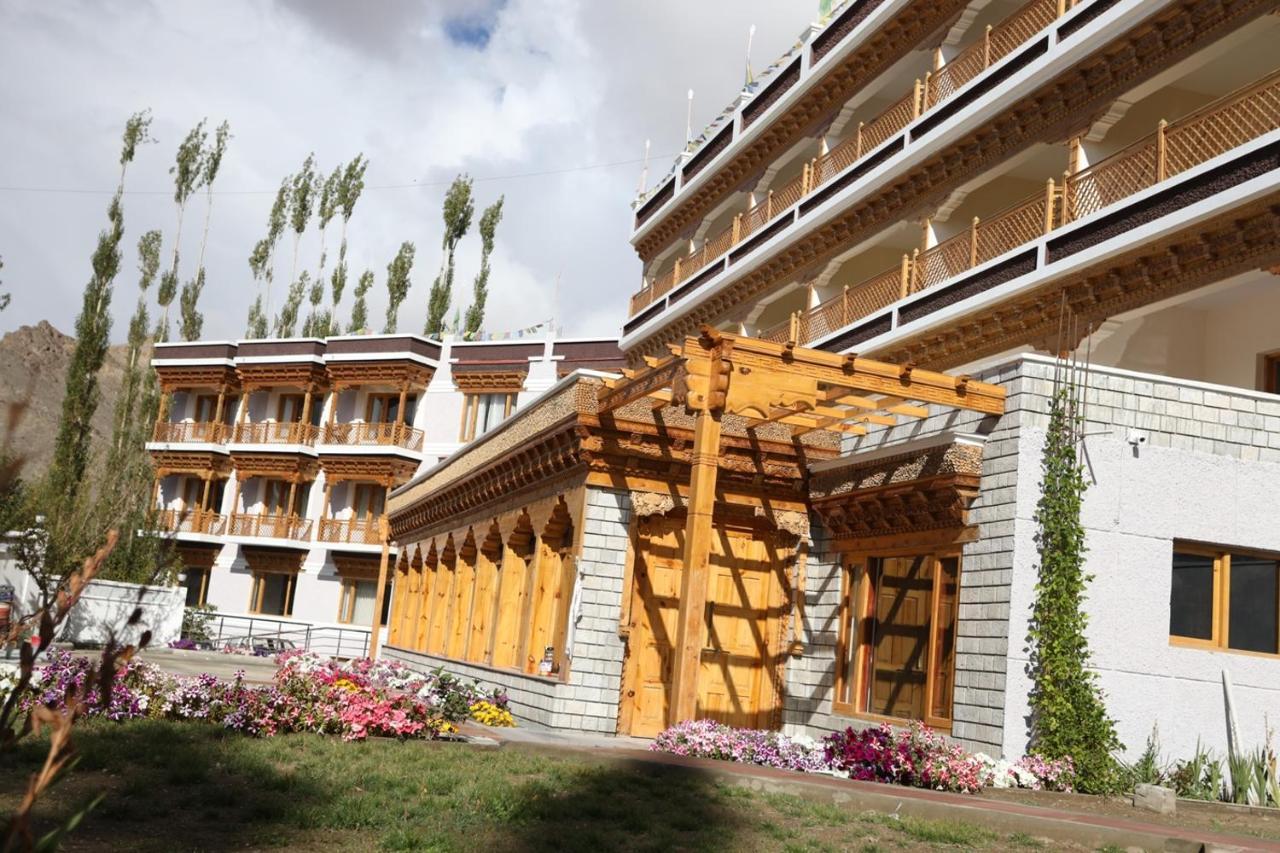 Hotel The Grand Khasdan Leh Extérieur photo